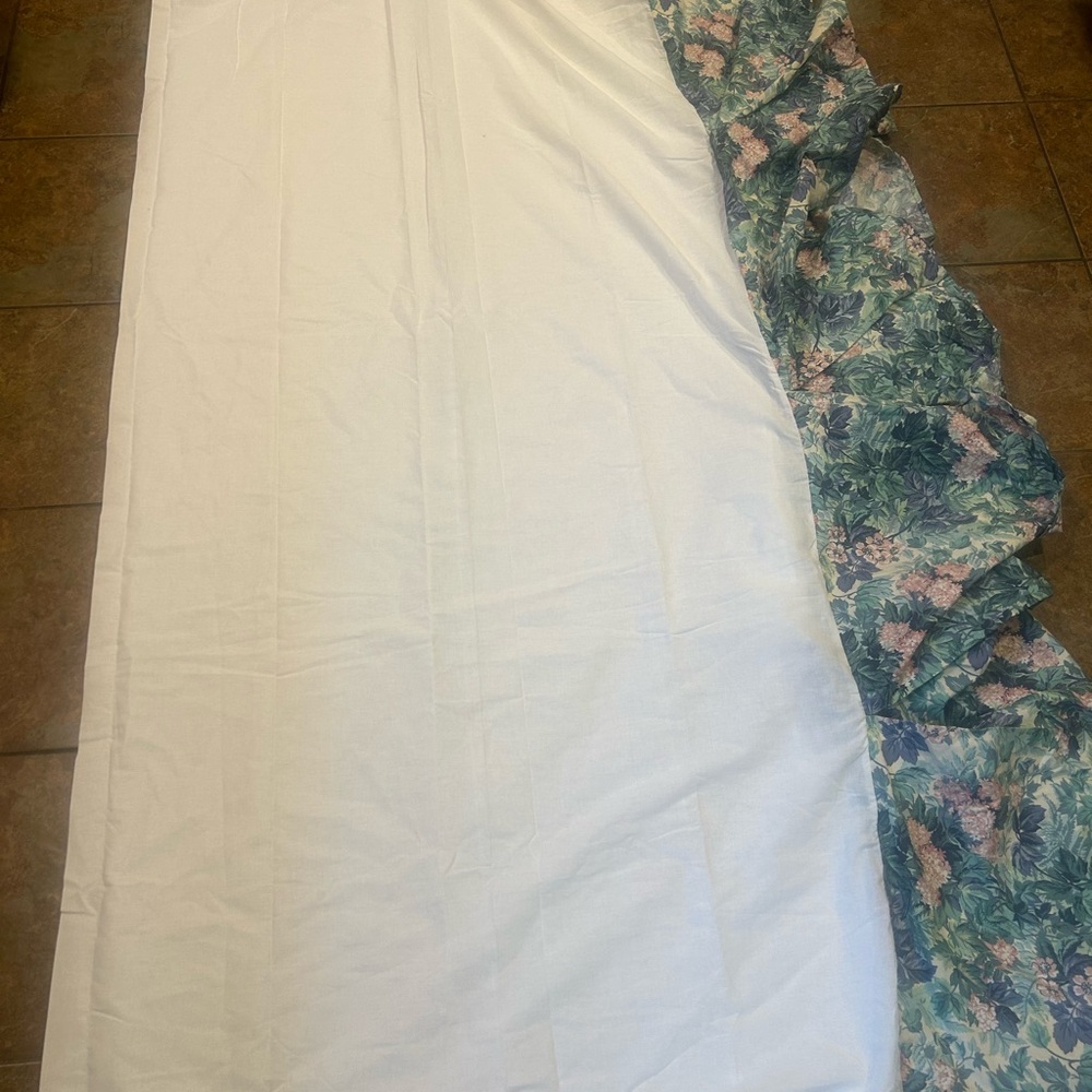 Vintage Laura Ashley Bedding 3 Piece Set Floral Ruffle Skirt 2 Pillow Shams